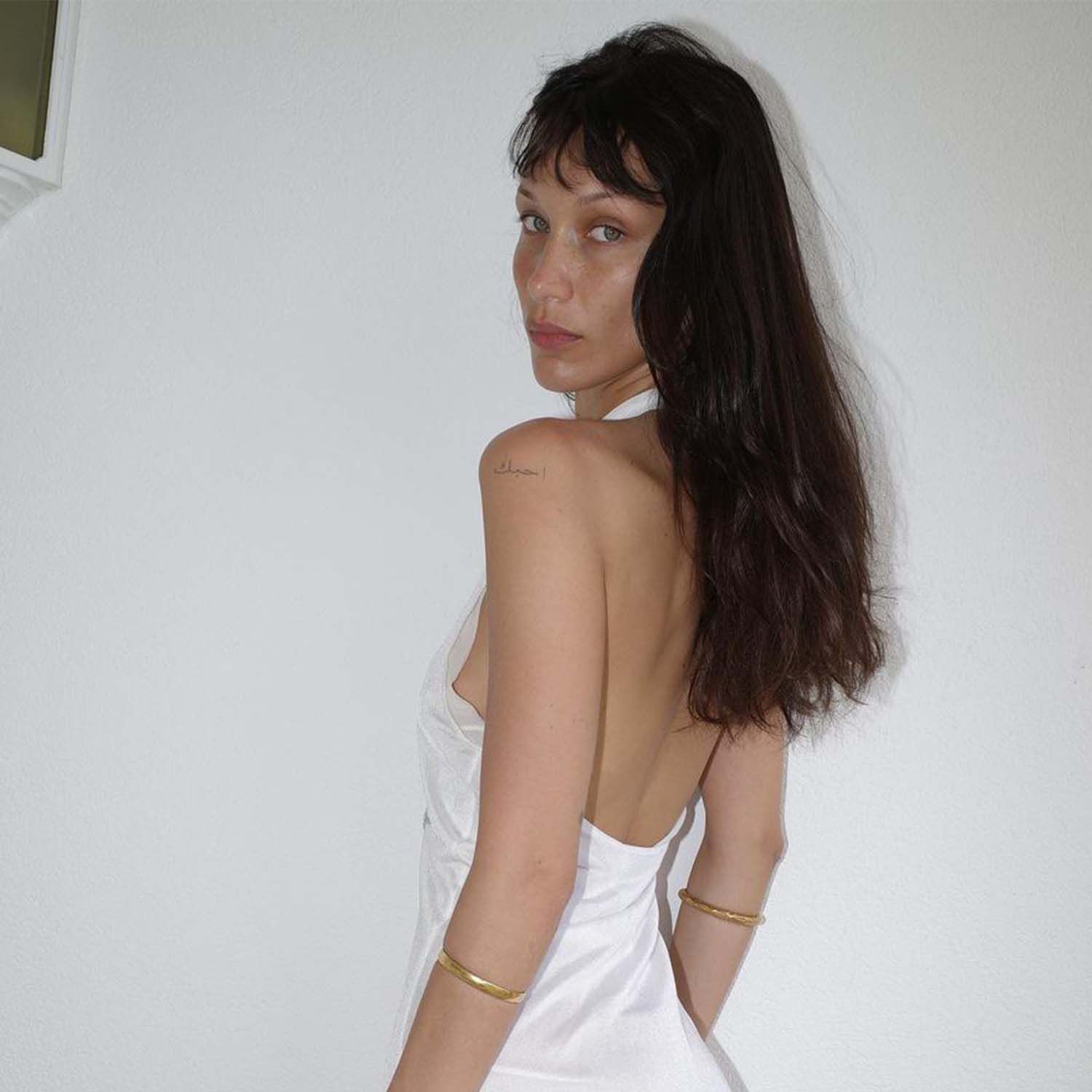 Bella Hadid with dark brown hair
