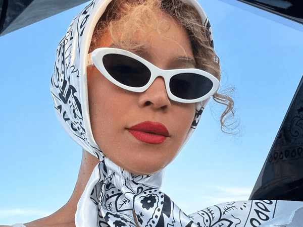 Beyonce wearing a hair kerchief. 